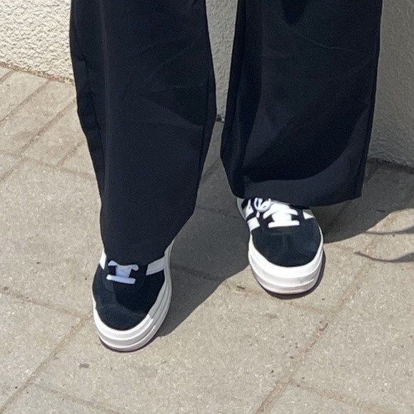 Shoes - Picture 10 of 10